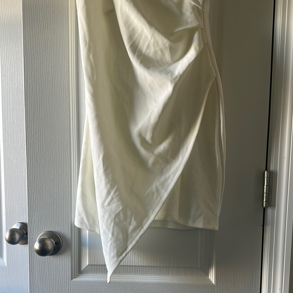 White Asymmetrical Sundress - Picture 3 of 4